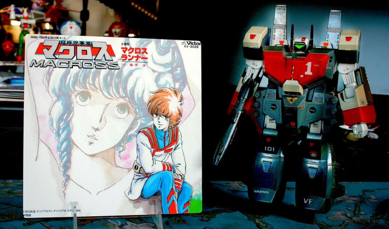 Macross1